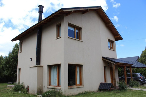 Venta Hermosa Casa 3 Dormitorios En Barrio Parque Playa Serena. San Carlos De Bariloche.