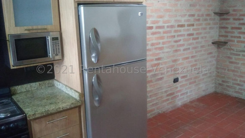 Imagen 4 de 16 de Amplia Casa En Venta Los Chorros Mls #21-23644