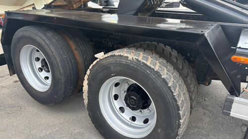 Mb Atego 2426 6x2 2020 Caçamba Manub Caminhões