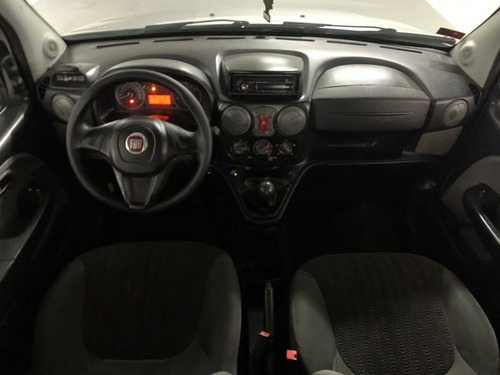 Imagem 13 de 13 de Fiat Doblo Essence Ano 2014 1.8 6 Lugares