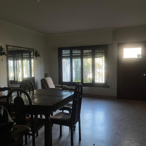 Ph En Venta - 2 Dormitorios 1 Baño - Cochera - 352mts2 - Boulogne Sur Mer