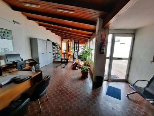 Casablanca - Interesante Propuesta Con Entrada Por 2 Calles