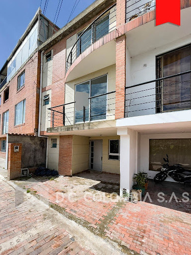 Casas En Venta Capellanía 815-4745