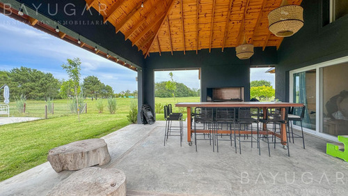 Venta Casa - Barrio Privado Everlinks Golf Club / Lujan