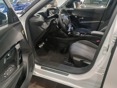 Peugeot 2008 1.0T Gt