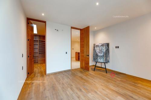 Casa Nueva De Lujo Con Sótano En Venta Villa Verona