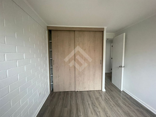 Casa En Venta De 3 Dorm. En Maipú
