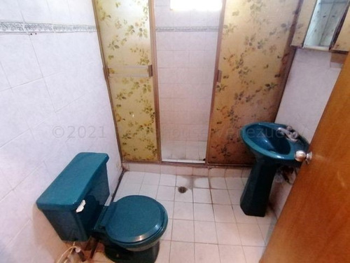 Imagen 18 de 30 de Casas En Venta Zona Centro Barquisimeto 22-8588 /m