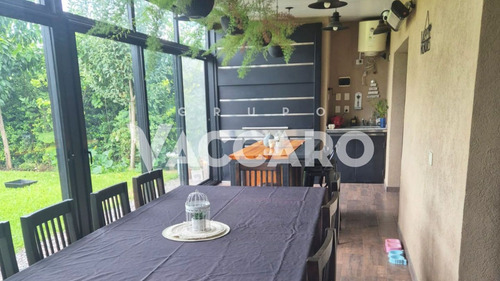 Casa En Venta 6 Ambientes En Maria Eugenia Rv