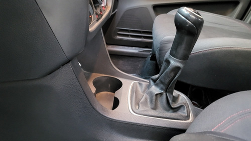 Volkswagen Suran 1.6 Highline 101cv