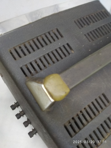 Televisor Portátil Sony Solid State Modelo 900-retrô-anos 60 (Usado)