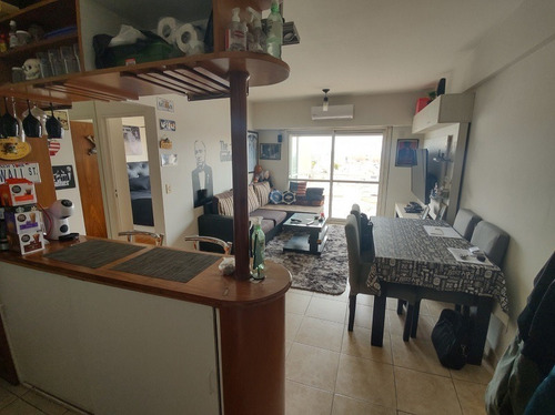 Imagen 8 de 15 de Excelente 2 Amb Piso Alto Con Vista Panorámica - Av. Directorio 2200