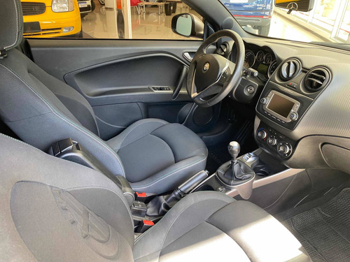 Imagen 5 de 10 de Alfa Romeo Mito Quadrifoglio Qv / Martelli Automotores