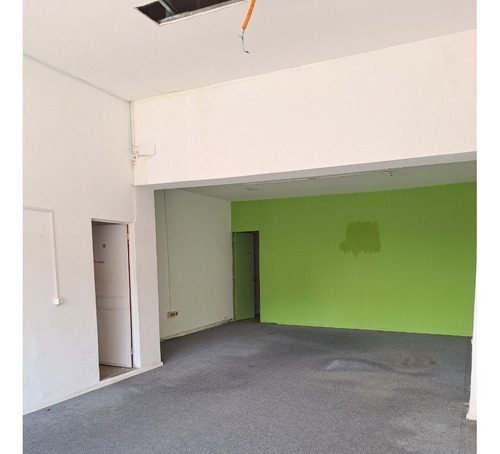Jm Se Alquila Local Comercial Céntrico