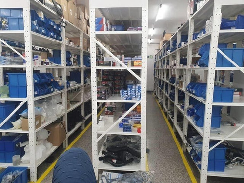 Fondo De Comercio En Venta Colinas De Bello Monte 24-6787 Yg
