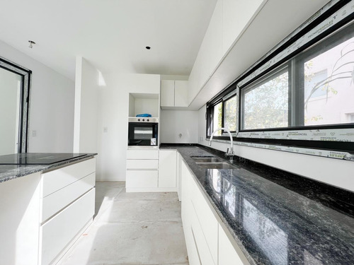 Imagen 13 de 28 de Casa En Venta En El Canton Barrio Norte A Estrenar Lote Interno Con Vista A Laguna!