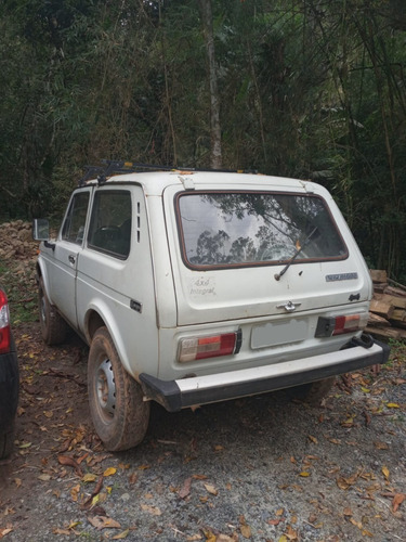 Imagem 2 de 7 de Lada Niva