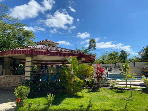 Vendo De Oportunidad Hermosa Villa Totalmente Equipada En Imbert, Barrabas, Ideal Para Negocios O Para Vivir En Un Lugar Tranquilo Y Relajante, República Dominicana