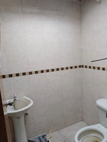 Se Vende O Alquila Con Opcion A Compra Local/oficina - Ubicación Estratégica En La Av. Lecuna, Caracas (jll)