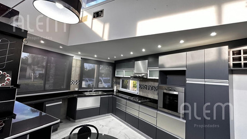 Casa En Venta En Canning
