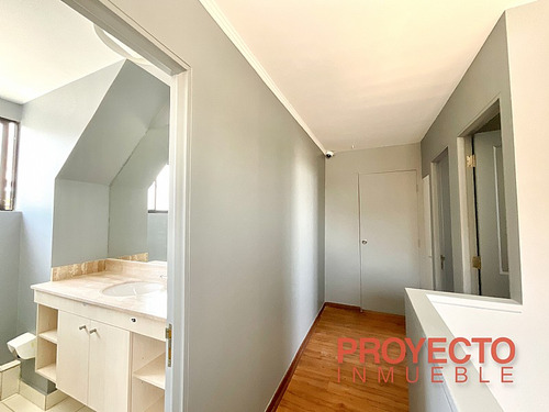 Casa Condominio Cerrado - Alto Macul / Oportunidad De Precio