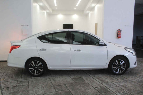 Imagen 8 de 15 de Nissan Versa 2019 4p Exclusive L4/1.6 Aut