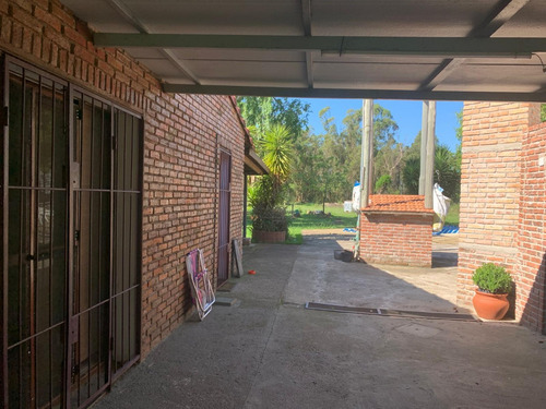 Vendo Muy Lindo Inmueble Con 2 Has, Muy Buena Casa De 150 M2 , Casa De Huésped, Barbacoa, Piscina Y Muchos Árboles. Acepta Banco!!!