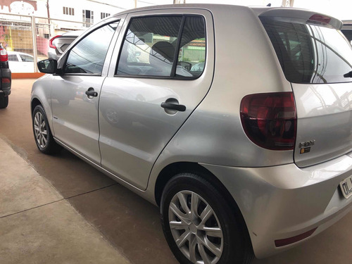 Imagem 3 de 4 de Volkswagen Fox 2013 1.6 Vht Trend Total Flex 5p