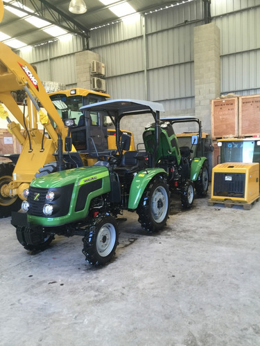 Imagen 2 de 14 de Tractores Chery Bylion Rd300 Avicola, Con Pala Ideal Granja