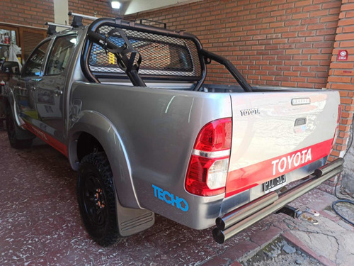Toyota Hilux 3.0 Cd Srv Cuero 4x4 5at - A4 2015