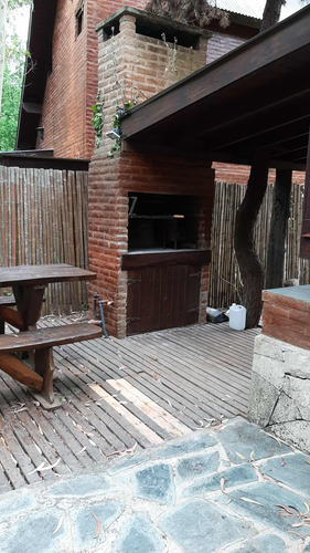 Chalet De 3 Ambientes En Costa Del Este