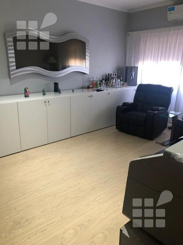Imagen 21 de 26 de Departamento - La Plata