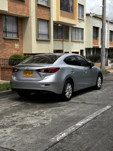 Mazda 3 2.0 Touring