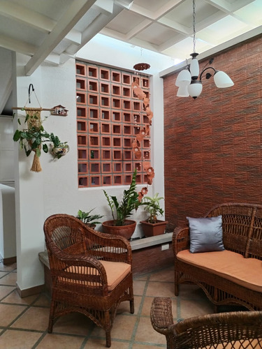 Casa En La Urb. La Caracola Iii Ve02-1838ze-yher