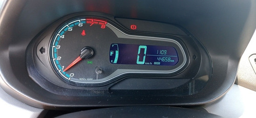 Imagem 3 de 12 de Chevrolet Onix 2015 1.0 Ls 5p