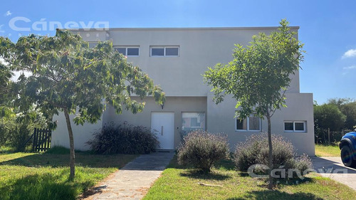 Linda Casa En Lote Interno En San Francisco