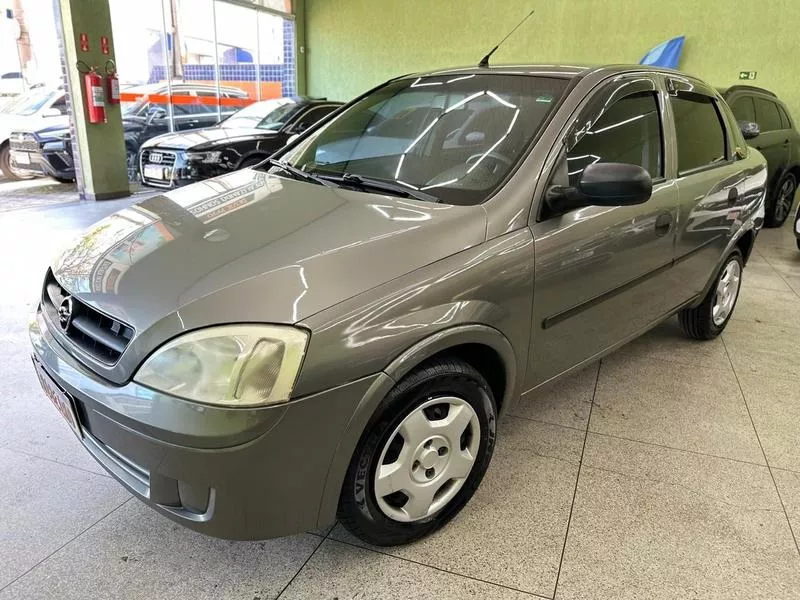 Chevrolet Corsa Sedan