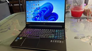 Laptop Acer Predator Helio 300