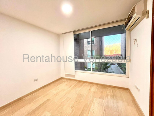 Excelente Y Cómodo Apartamento En Alquiler En Escampadero. #25-8834