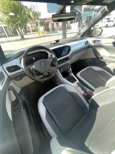Imagen 8 de 15 de Volkswagen T-cross 1.6 Highline At 6 2019
