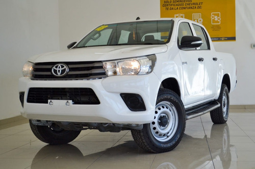 Imagen 2 de 10 de Hilux Base 2018