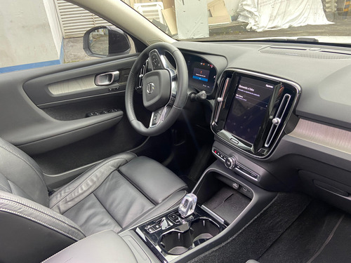 Volvo Xc40 Ultimate Dark B5