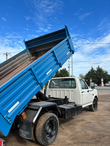 Camión Volcador Ford 4000