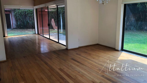 Casa En Venta En Jardines Del Pedregal