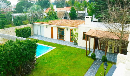 Imagen 16 de 28 de Hermosa Casa En Punta Del Este. Cerca Del Mar. Sólida Construcción. - Punta Del Este Mansa