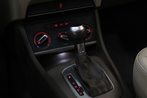 Imagem 9 de 20 de Audi Q3 2.0 Tfsi Ambition Quattro 2015