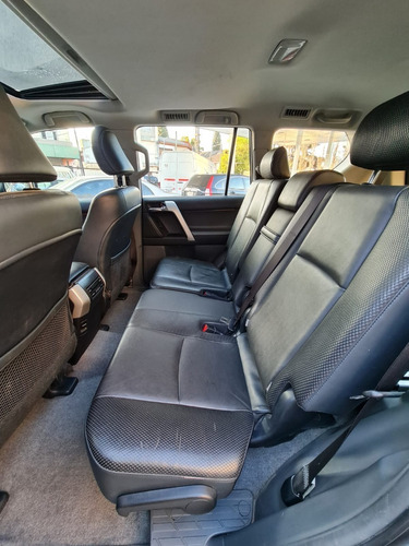 Imagen 12 de 13 de Toyota Land Cruiser Prado Vx