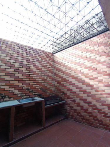 Venta De Townhouse Conj Resd Rusticana Country Naguanagua 04-23