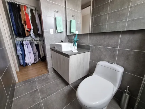 Apartamento En Venta En Envigado Barrio Loma De Los Mesa