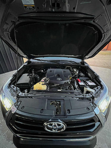 Toyota Hilux 2.8 Cd Srv 177cv 4x4 At